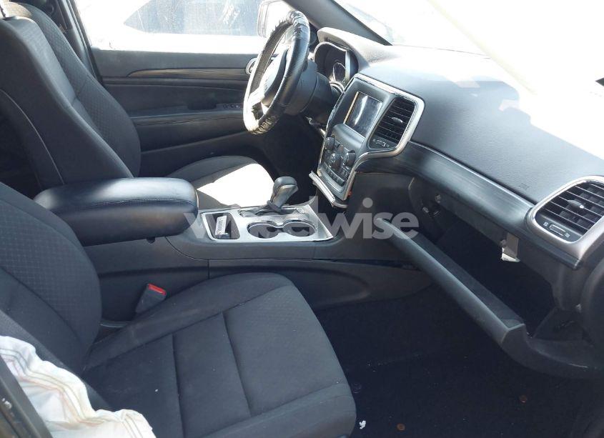 Photo 5 of 2019 Jeep Grand CHEROKEE LAREDO E 4X2 (VIN 1C4RJEAG3KC650035)