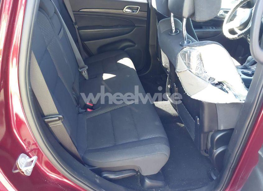 Photo 8 of 2019 Jeep Grand CHEROKEE LAREDO E 4X2 (VIN 1C4RJEAG3KC650035)