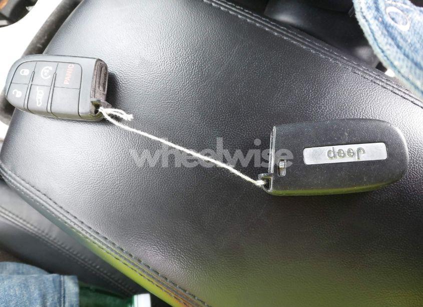 Photo 11 of 2021 Jeep Grand CHEROKEE LAREDO X 4X2 (VIN 1C4RJEAG3MC712147)