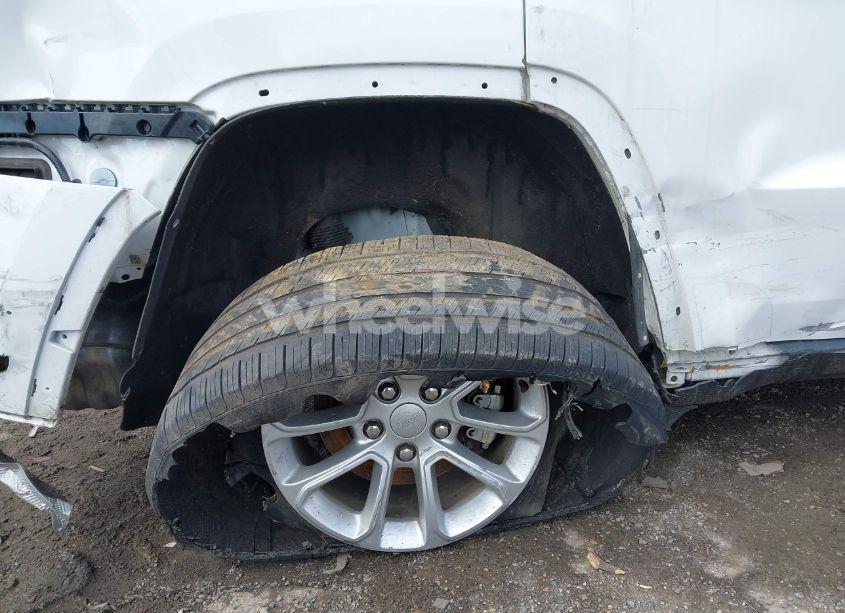 Photo 18 of 2021 Jeep Grand CHEROKEE LAREDO X 4X2 (VIN 1C4RJEAG3MC712147)