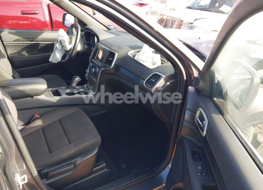 Photo 5 of 2021 Jeep Grand CHEROKEE LAREDO E 4X2 (VIN 1C4RJEAG3MC738070)