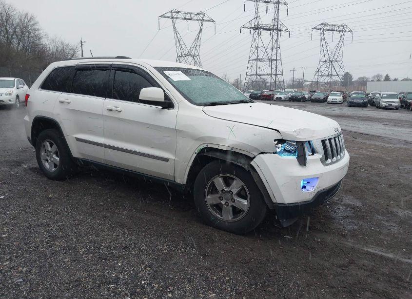 2012 Jeep Grand CHEROKEE LAREDO (VIN 1C4RJEAG4CC105530) main photo