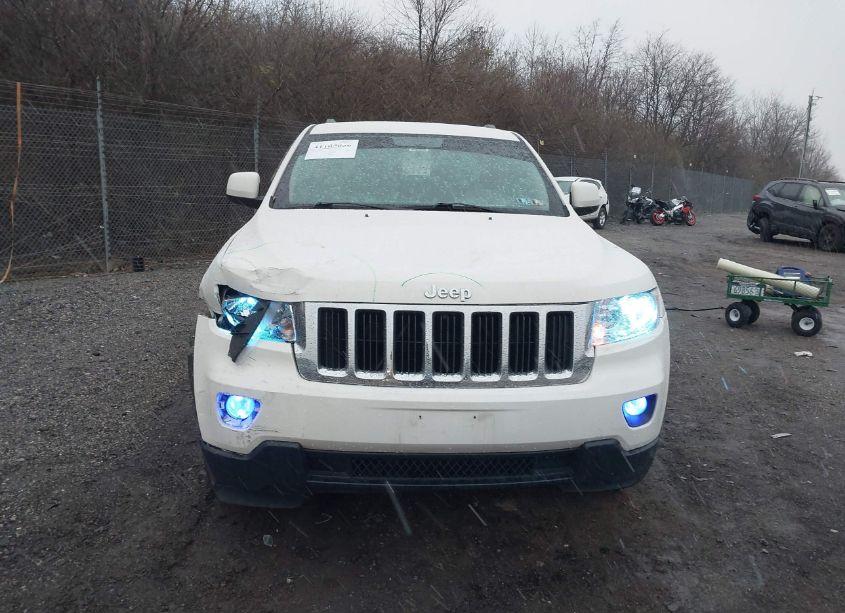 Photo 12 of 2012 Jeep Grand CHEROKEE LAREDO (VIN 1C4RJEAG4CC105530)