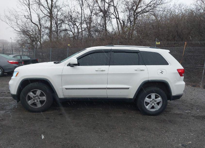 Photo 14 of 2012 Jeep Grand CHEROKEE LAREDO (VIN 1C4RJEAG4CC105530)