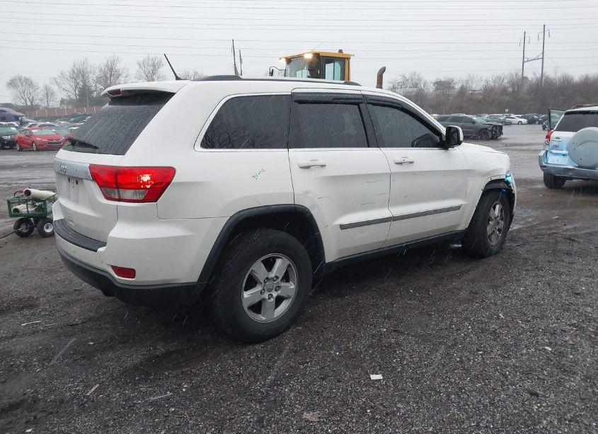 Photo 4 of 2012 Jeep Grand CHEROKEE LAREDO (VIN 1C4RJEAG4CC105530)