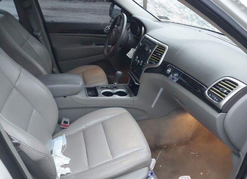 Photo 5 of 2012 Jeep Grand CHEROKEE LAREDO (VIN 1C4RJEAG4CC105530)