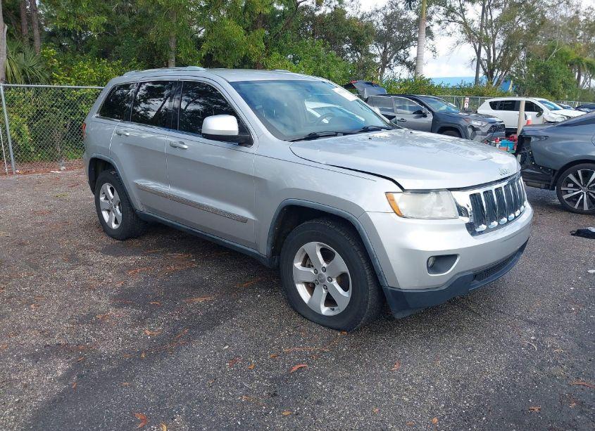 2012 Jeep Grand CHEROKEE LAREDO (VIN 1C4RJEAG4CC223044) main photo