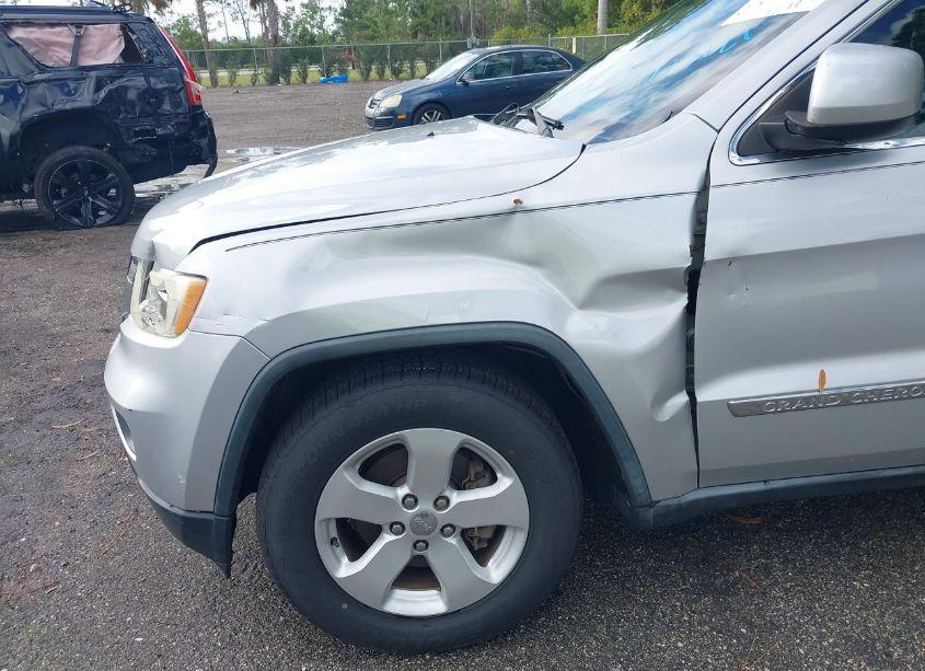 Photo 17 of 2012 Jeep Grand CHEROKEE LAREDO (VIN 1C4RJEAG4CC223044)