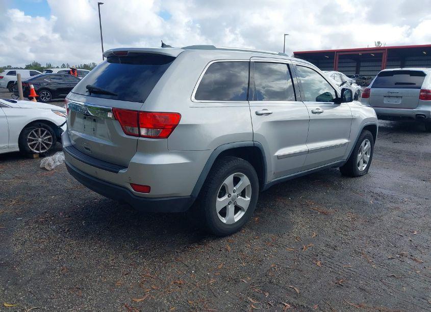 Photo 4 of 2012 Jeep Grand CHEROKEE LAREDO (VIN 1C4RJEAG4CC223044)