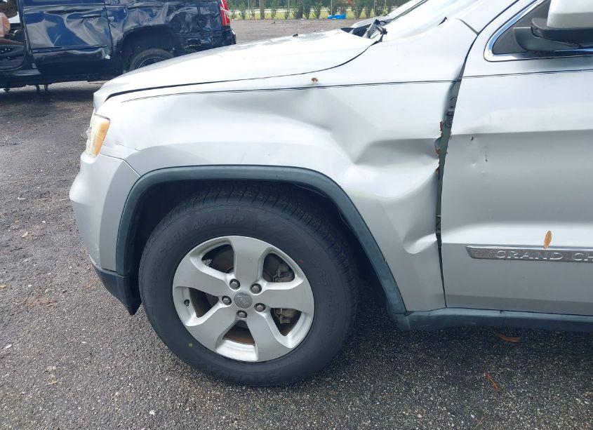 Photo 6 of 2012 Jeep Grand CHEROKEE LAREDO (VIN 1C4RJEAG4CC223044)