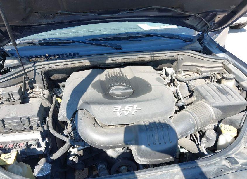 Photo 10 of 2012 Jeep Grand CHEROKEE LAREDO (VIN 1C4RJEAG4CC237767)