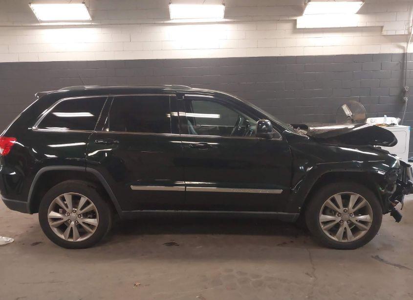 Photo 14 of 2013 Jeep Grand CHEROKEE LAREDO (VIN 1C4RJEAG4DC610601)