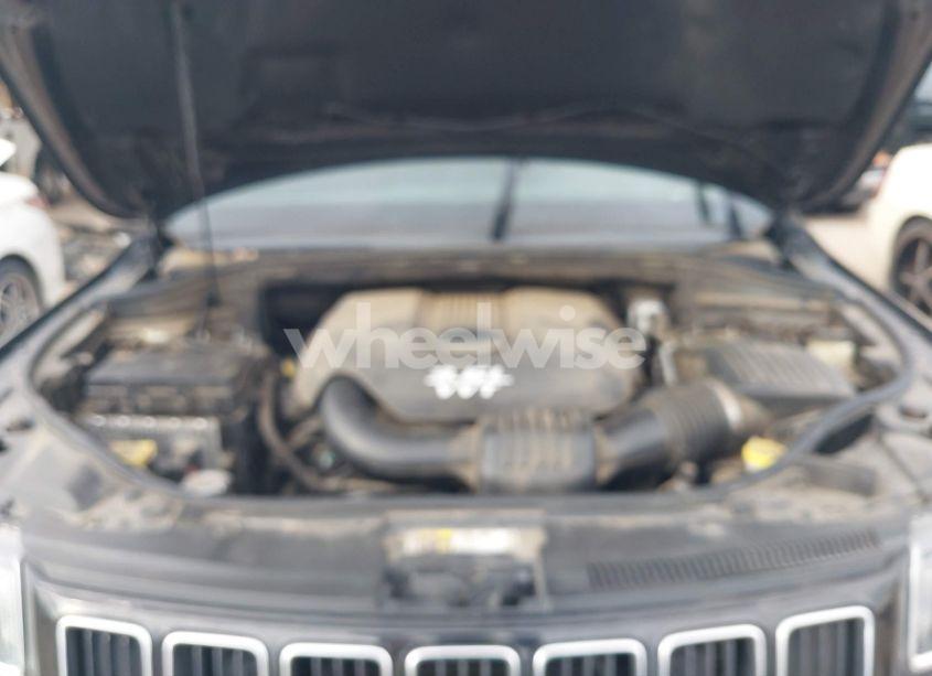 Photo 10 of 2014 Jeep Grand CHEROKEE LAREDO (VIN 1C4RJEAG4EC107040)