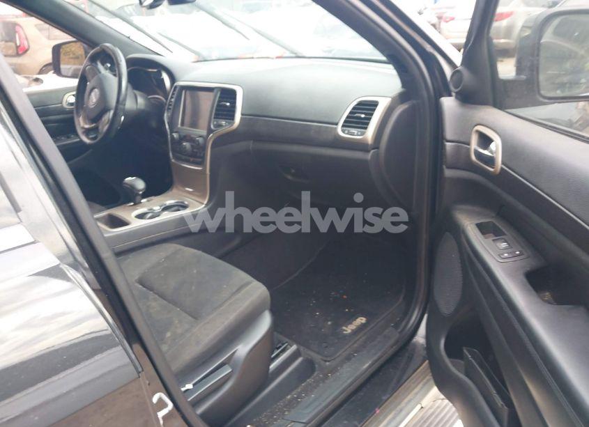 Photo 5 of 2014 Jeep Grand CHEROKEE LAREDO (VIN 1C4RJEAG4EC107040)