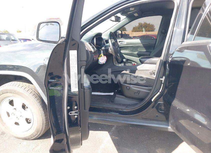 Photo 5 of 2014 Jeep Grand CHEROKEE LAREDO (VIN 1C4RJEAG4EC182577)