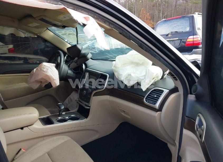 Photo 5 of 2014 Jeep Grand CHEROKEE LAREDO (VIN 1C4RJEAG4EC270951)