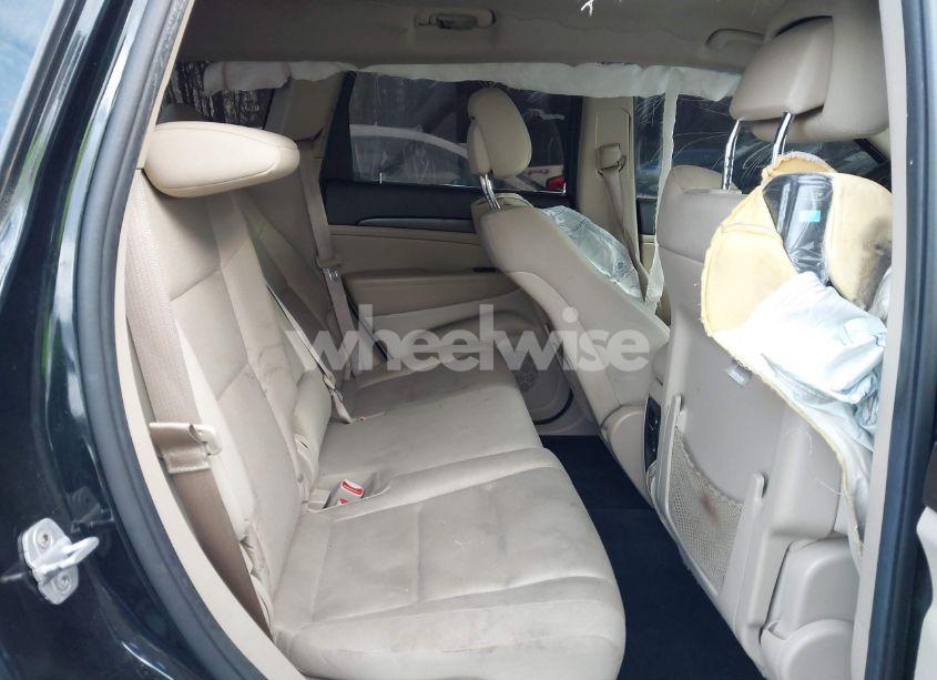 Photo 8 of 2014 Jeep Grand CHEROKEE LAREDO (VIN 1C4RJEAG4EC270951)