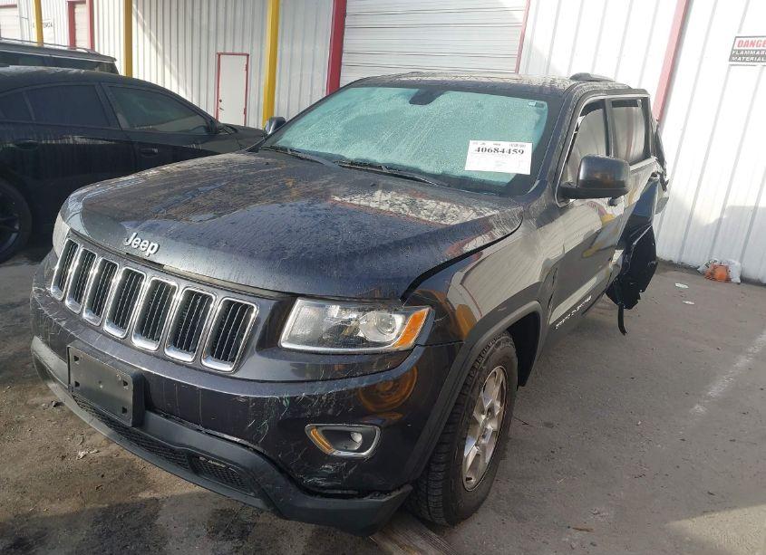 Photo 2 of 2015 Jeep Grand CHEROKEE LAREDO (VIN 1C4RJEAG4FC144395)