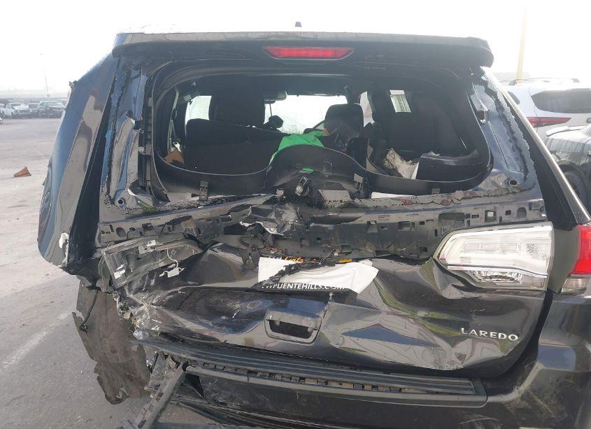 Photo 6 of 2015 Jeep Grand CHEROKEE LAREDO (VIN 1C4RJEAG4FC144395)