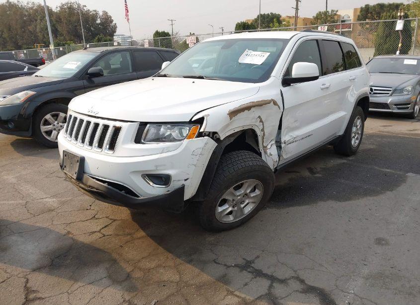 Photo 2 of 2015 Jeep Grand CHEROKEE LAREDO (VIN 1C4RJEAG4FC218009)