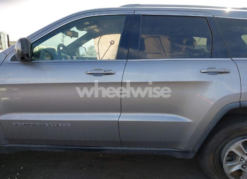 Photo 14 of 2015 Jeep Grand CHEROKEE LAREDO (VIN 1C4RJEAG4FC686080)