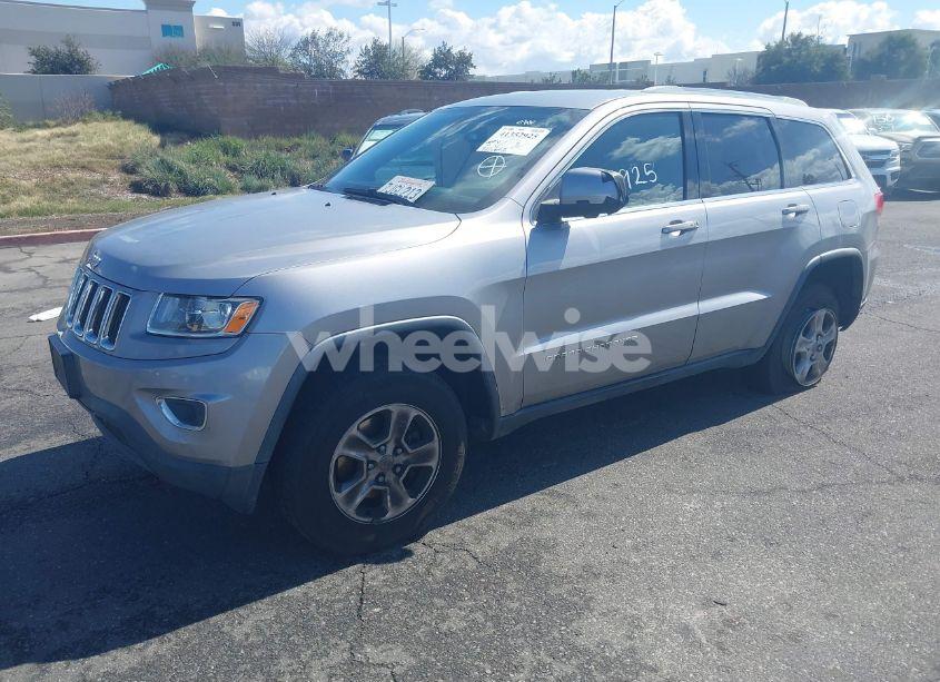 Photo 2 of 2015 Jeep Grand CHEROKEE LAREDO (VIN 1C4RJEAG4FC686080)