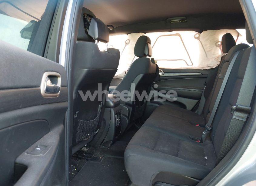 Photo 8 of 2015 Jeep Grand CHEROKEE LAREDO (VIN 1C4RJEAG4FC686080)