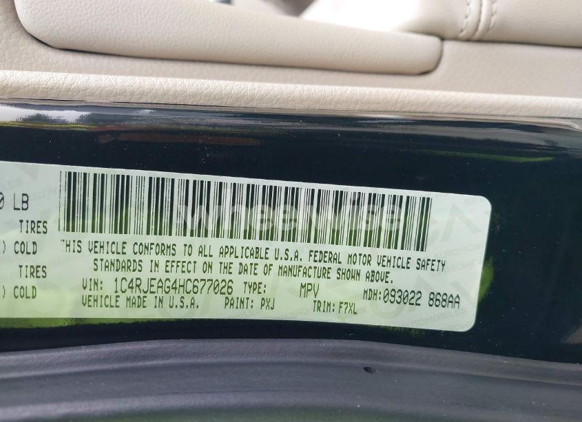 Photo 9 of 2017 Jeep Grand CHEROKEE LAREDO 4X2 (VIN 1C4RJEAG4HC677026)