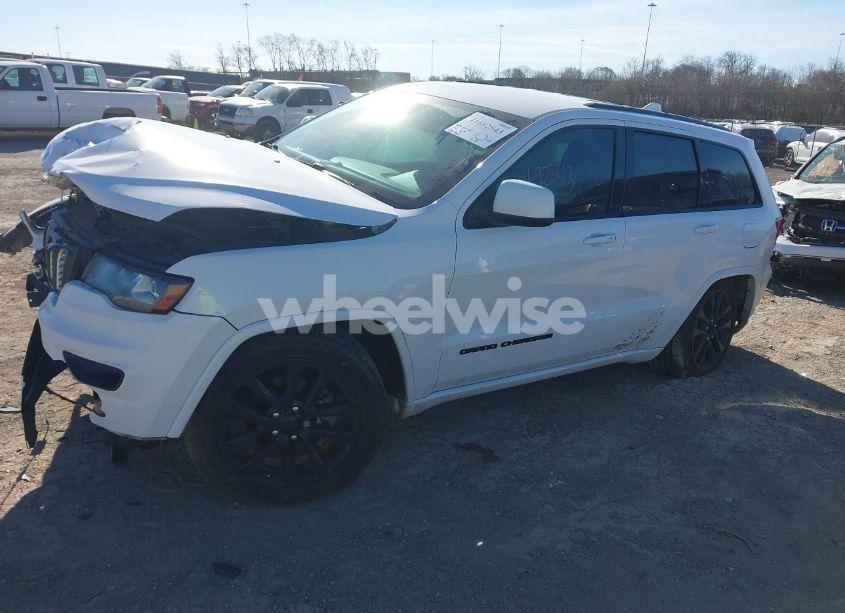 Photo 2 of 2017 Jeep Grand CHEROKEE ALTITUDE 4X2 (VIN 1C4RJEAG4HC952779)