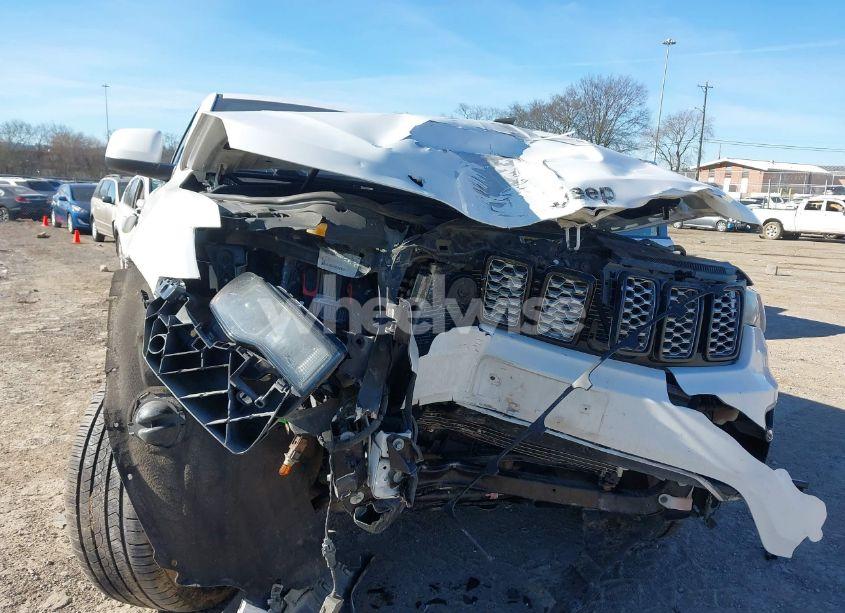 Photo 6 of 2017 Jeep Grand CHEROKEE ALTITUDE 4X2 (VIN 1C4RJEAG4HC952779)