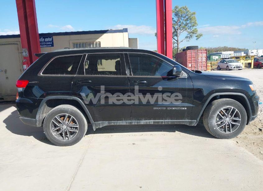 Photo 13 of 2018 Jeep Grand CHEROKEE LAREDO E 4X2 (VIN 1C4RJEAG4JC246952)