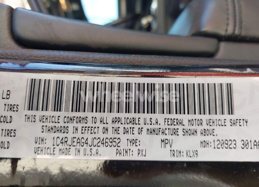 Photo 9 of 2018 Jeep Grand CHEROKEE LAREDO E 4X2 (VIN 1C4RJEAG4JC246952)