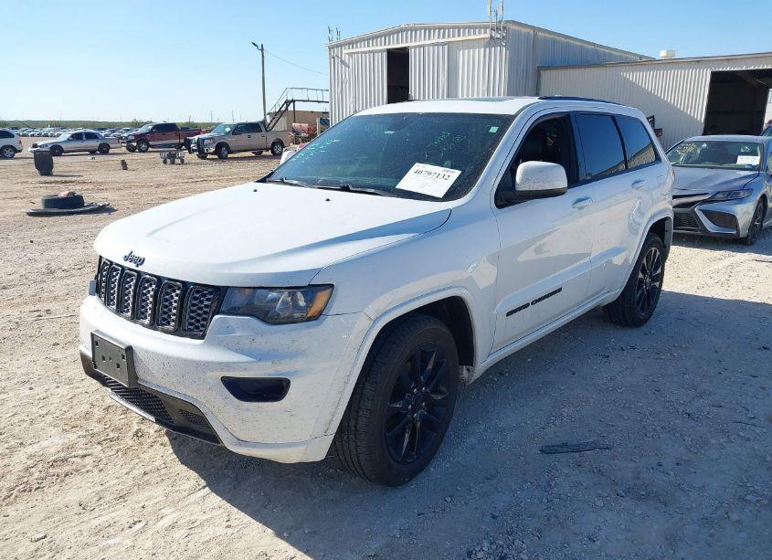 Photo 2 of 2018 Jeep Grand CHEROKEE ALTITUDE 4X2 (VIN 1C4RJEAG4JC359011)
