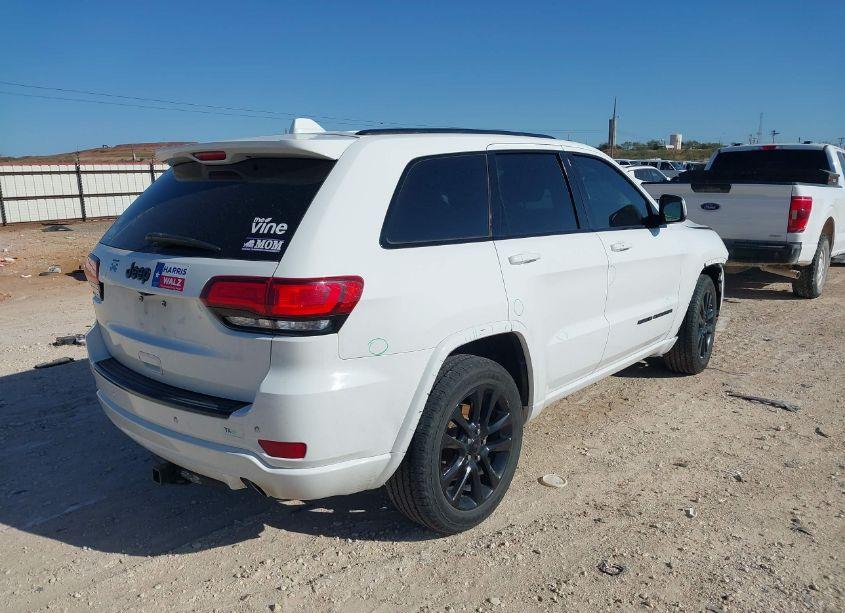 Photo 4 of 2018 Jeep Grand CHEROKEE ALTITUDE 4X2 (VIN 1C4RJEAG4JC359011)