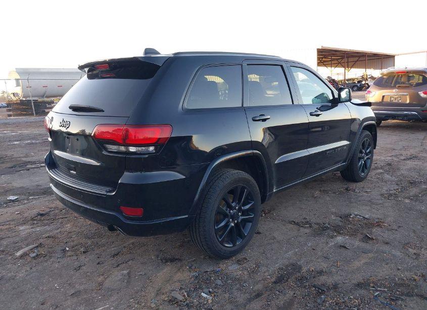 Photo 4 of 2018 Jeep Grand CHEROKEE ALTITUDE 4X2 (VIN 1C4RJEAG4JC429283)