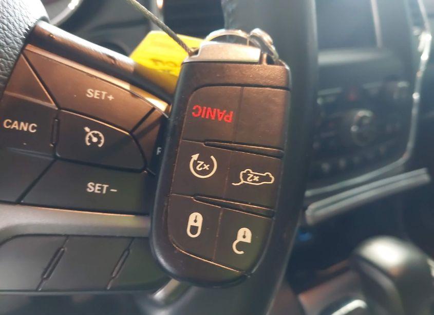 Photo 11 of 2019 Jeep Grand CHEROKEE UPLAND 4X2 (VIN 1C4RJEAG4KC571974)