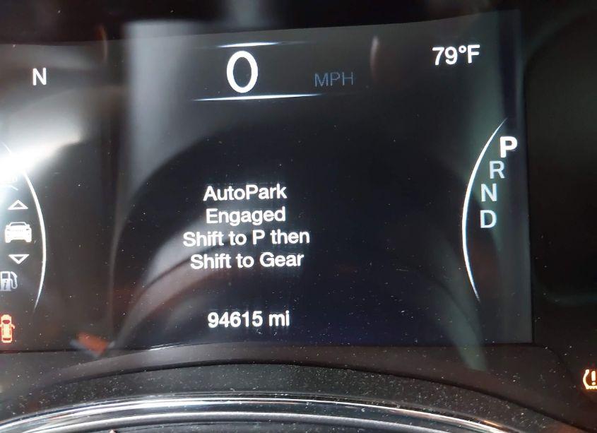 Photo 15 of 2019 Jeep Grand CHEROKEE UPLAND 4X2 (VIN 1C4RJEAG4KC572087)