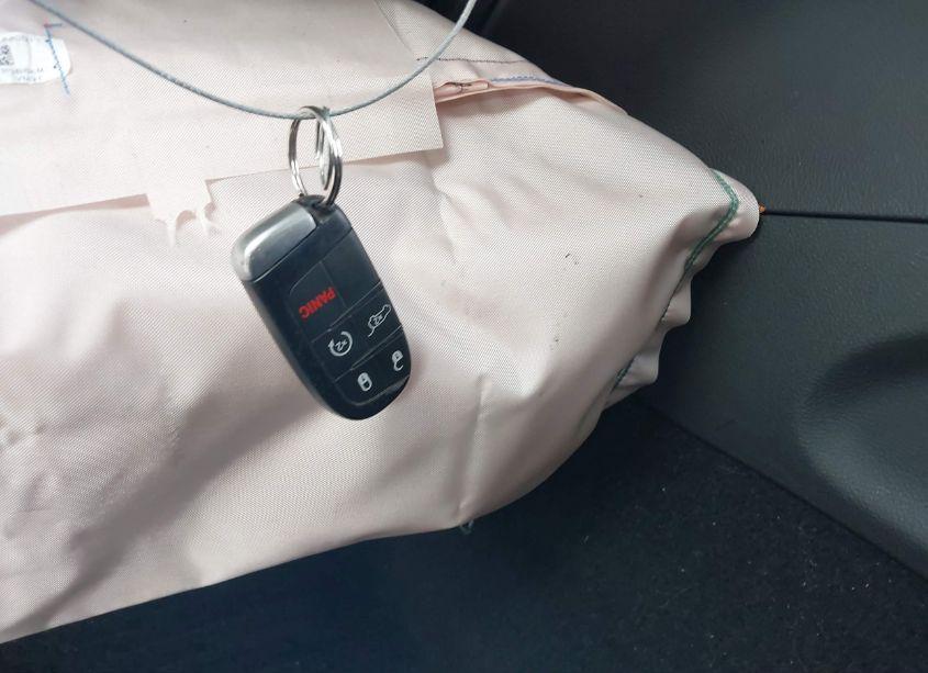 Photo 11 of 2019 Jeep Grand CHEROKEE LAREDO E 4X2 (VIN 1C4RJEAG4KC650187)