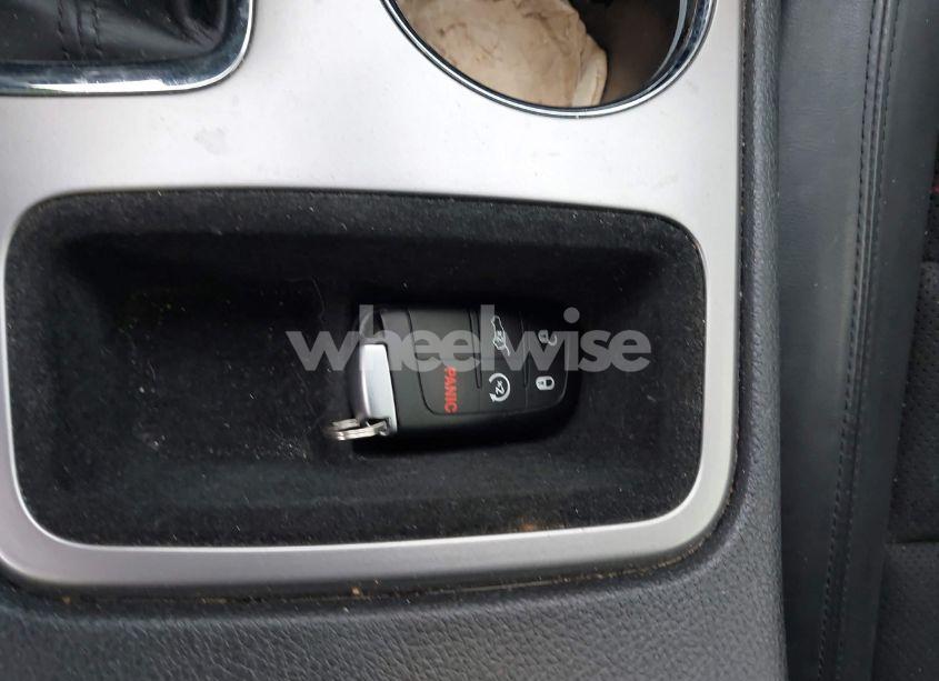 Photo 11 of 2021 Jeep Grand CHEROKEE LAREDO X 4X2 (VIN 1C4RJEAG4MC597428)