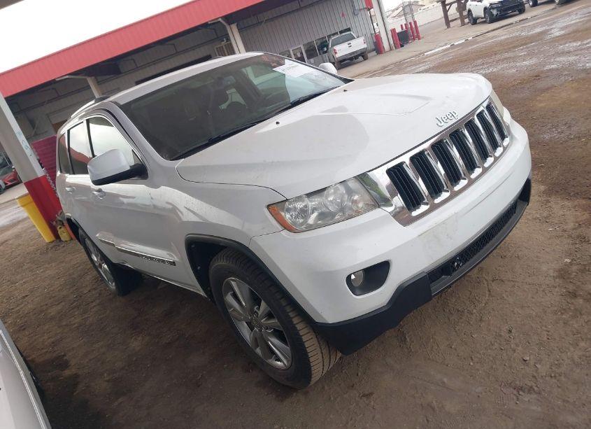 2013 Jeep Grand CHEROKEE LAREDO (VIN 1C4RJEAG5DC517148) main photo