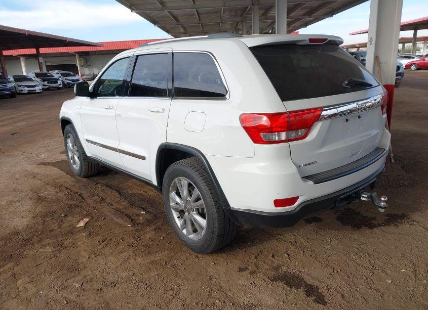 Photo 3 of 2013 Jeep Grand CHEROKEE LAREDO (VIN 1C4RJEAG5DC517148)