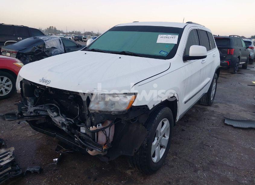 Photo 2 of 2013 Jeep Grand CHEROKEE LAREDO (VIN 1C4RJEAG5DC620828)