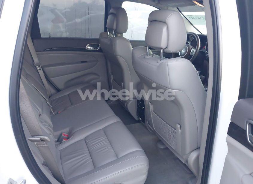 Photo 8 of 2013 Jeep Grand CHEROKEE LAREDO (VIN 1C4RJEAG5DC620828)