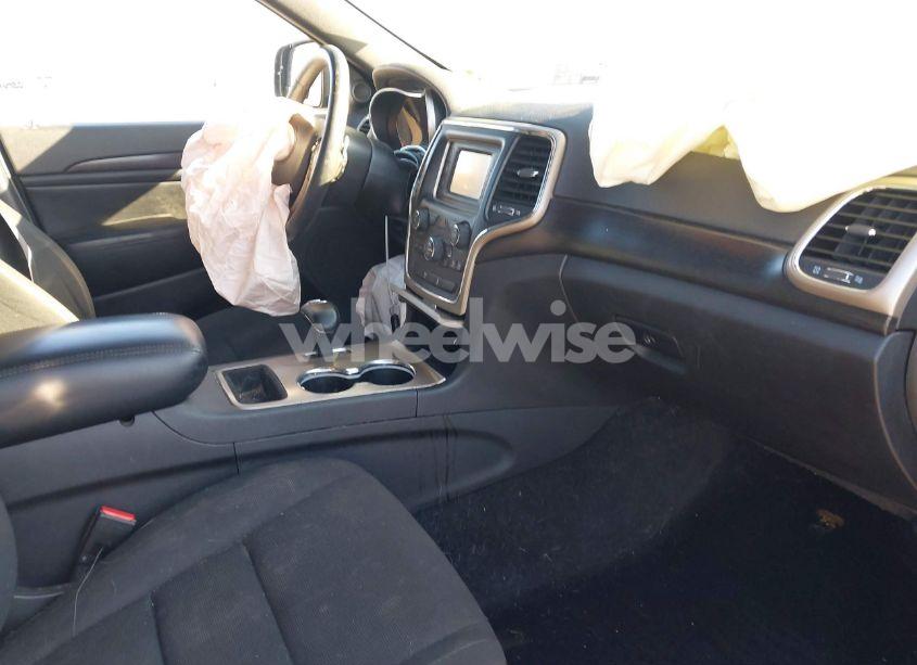 Photo 5 of 2014 Jeep Grand CHEROKEE LAREDO (VIN 1C4RJEAG5EC225226)