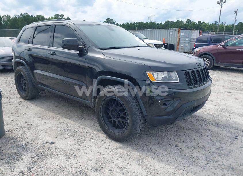 2015 Jeep Grand CHEROKEE LAREDO (VIN 1C4RJEAG5FC143806) main photo