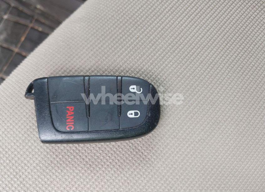 Photo 11 of 2015 Jeep Grand CHEROKEE LAREDO (VIN 1C4RJEAG5FC143806)