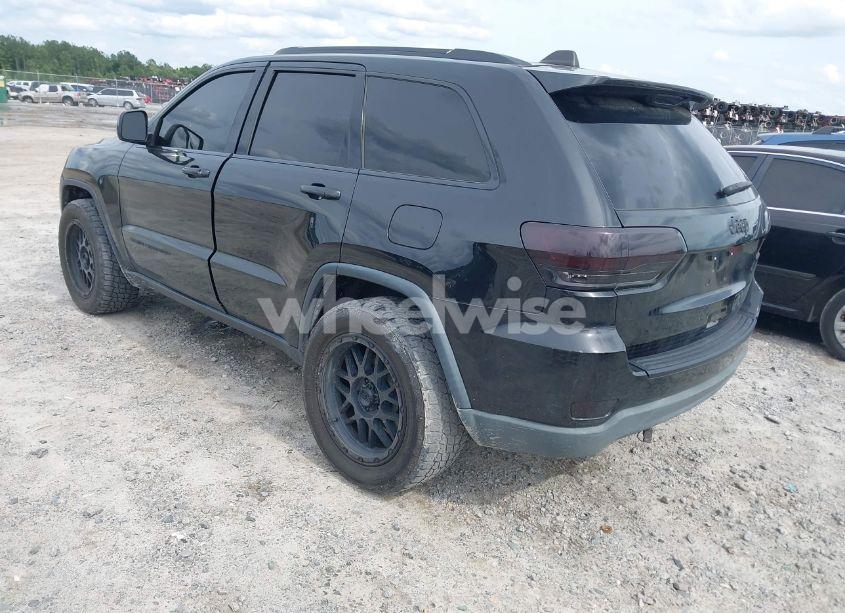 Photo 3 of 2015 Jeep Grand CHEROKEE LAREDO (VIN 1C4RJEAG5FC143806)