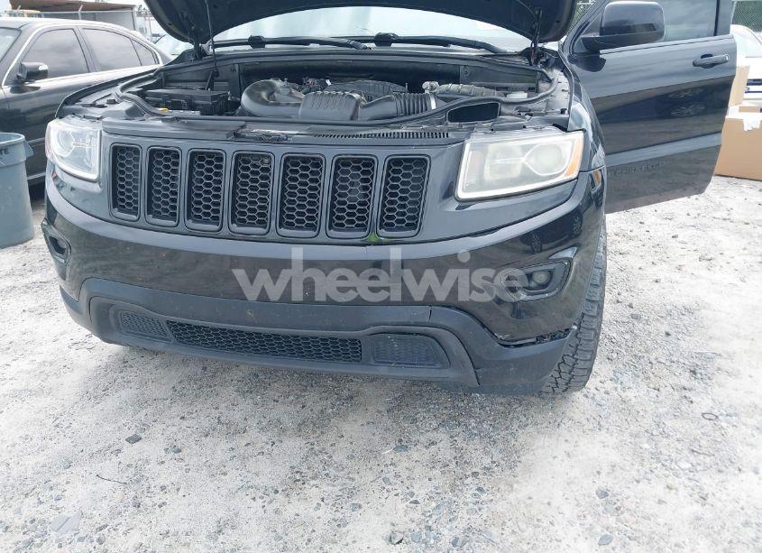 Photo 6 of 2015 Jeep Grand CHEROKEE LAREDO (VIN 1C4RJEAG5FC143806)