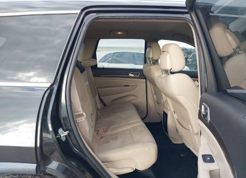 Photo 8 of 2015 Jeep Grand CHEROKEE LAREDO (VIN 1C4RJEAG5FC727607)