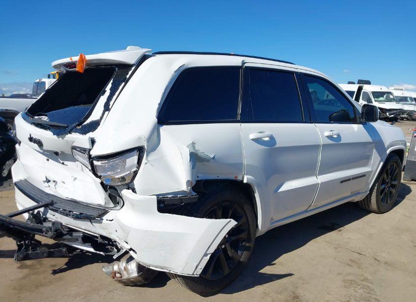 Photo 4 of 2018 Jeep Grand CHEROKEE ALTITUDE 4X2 (VIN 1C4RJEAG5JC392499)